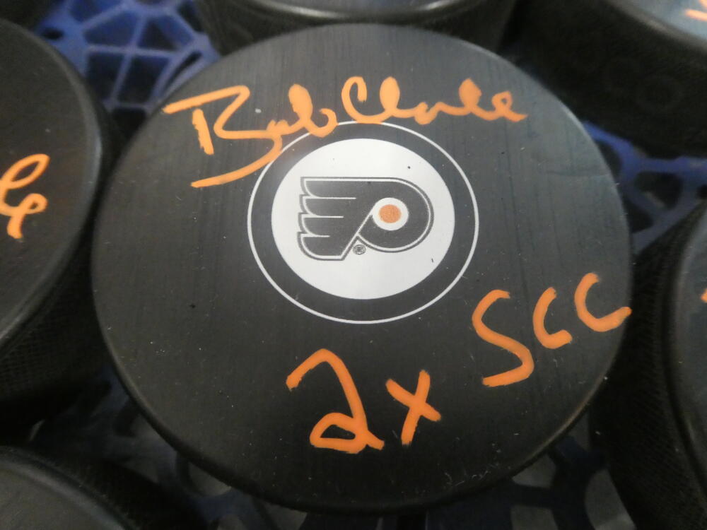 Bob Clarke Philadelphia Flyers Signed   logo Puck COA  Orange 2x SCC